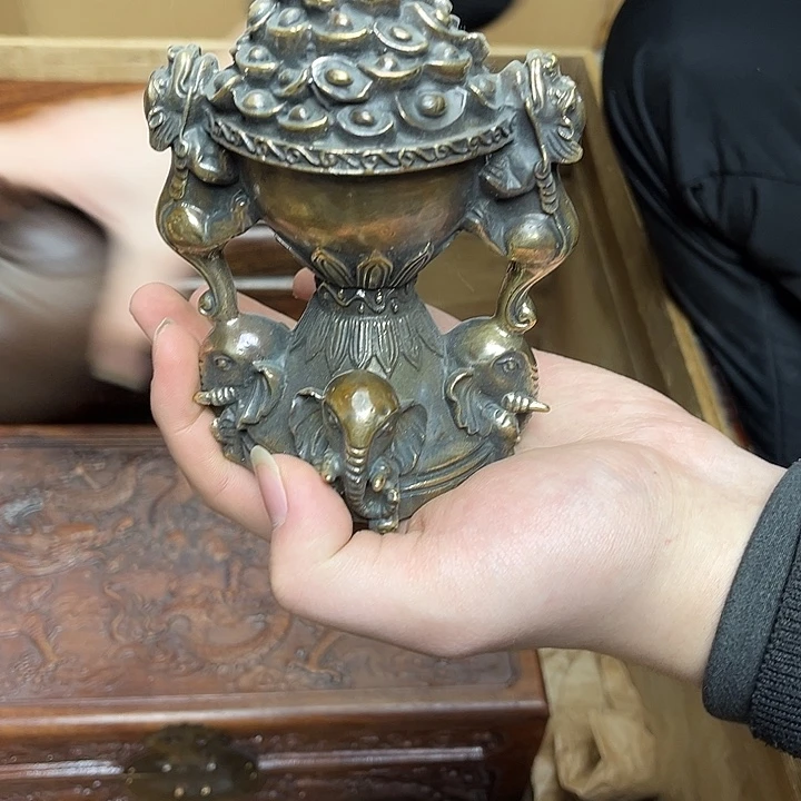 大叶紫檀（黑酸枝木类）