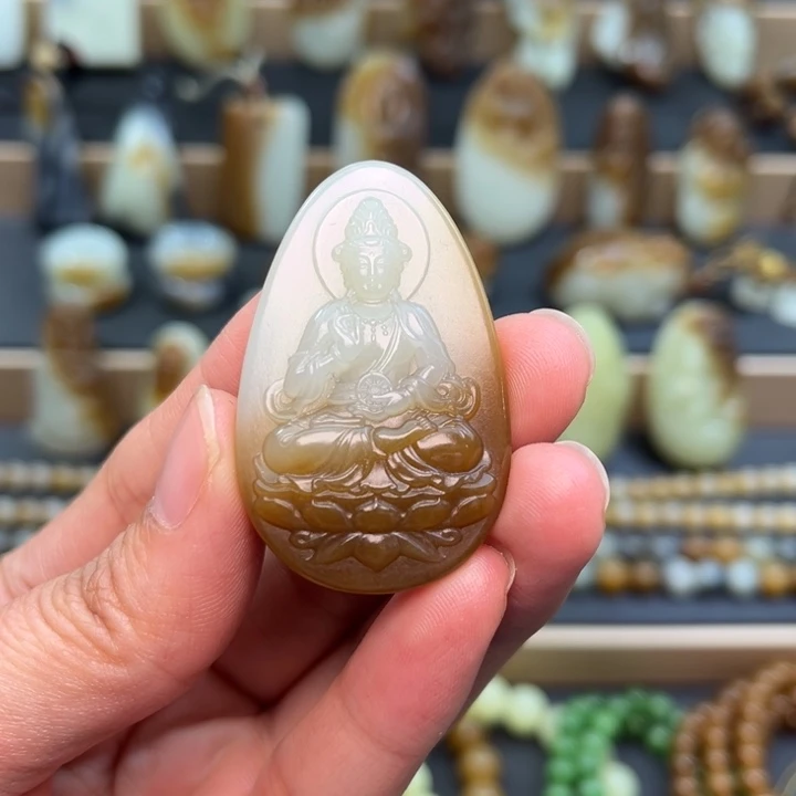 和田玉未镶嵌颈饰