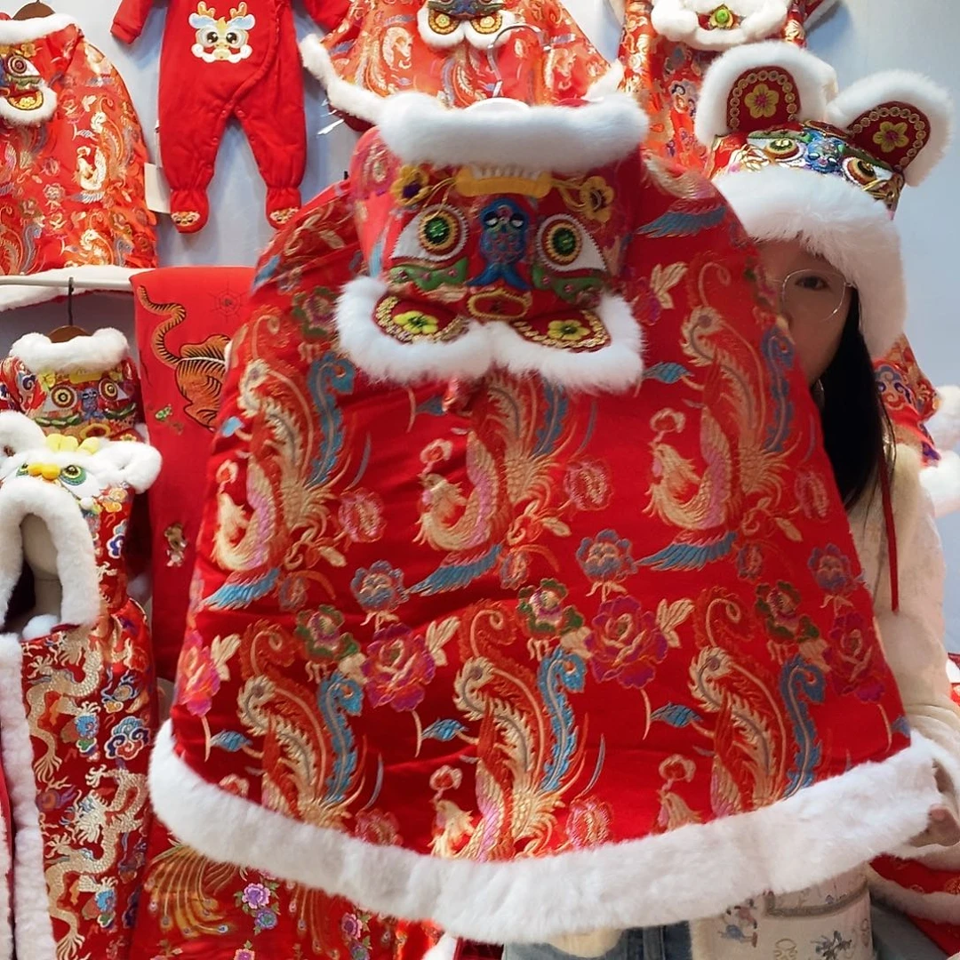 三醋酯纤维 手工虎头彩凤中长款披风