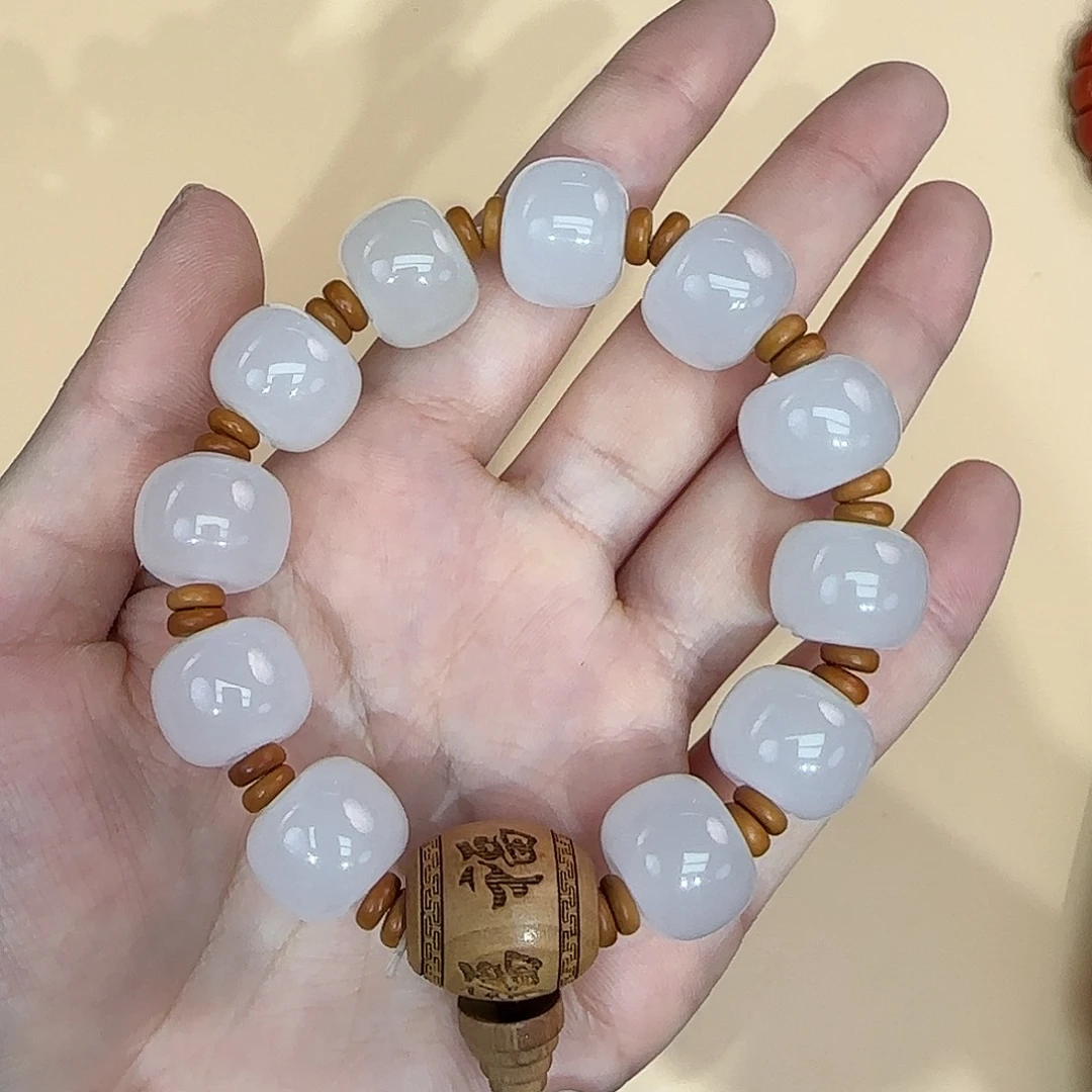 手串未镶嵌透闪石质玉