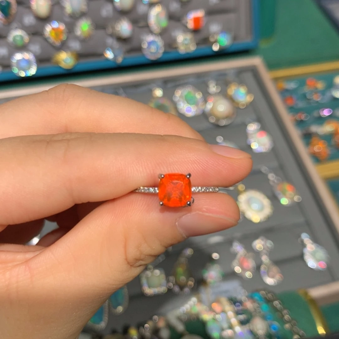 【闪购商品】银S925镶嵌欧泊欧泊戒指z