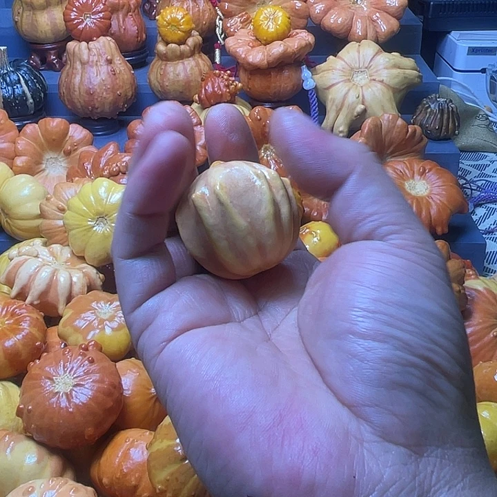 謙***、大叶紫檀（黑酸枝木类）