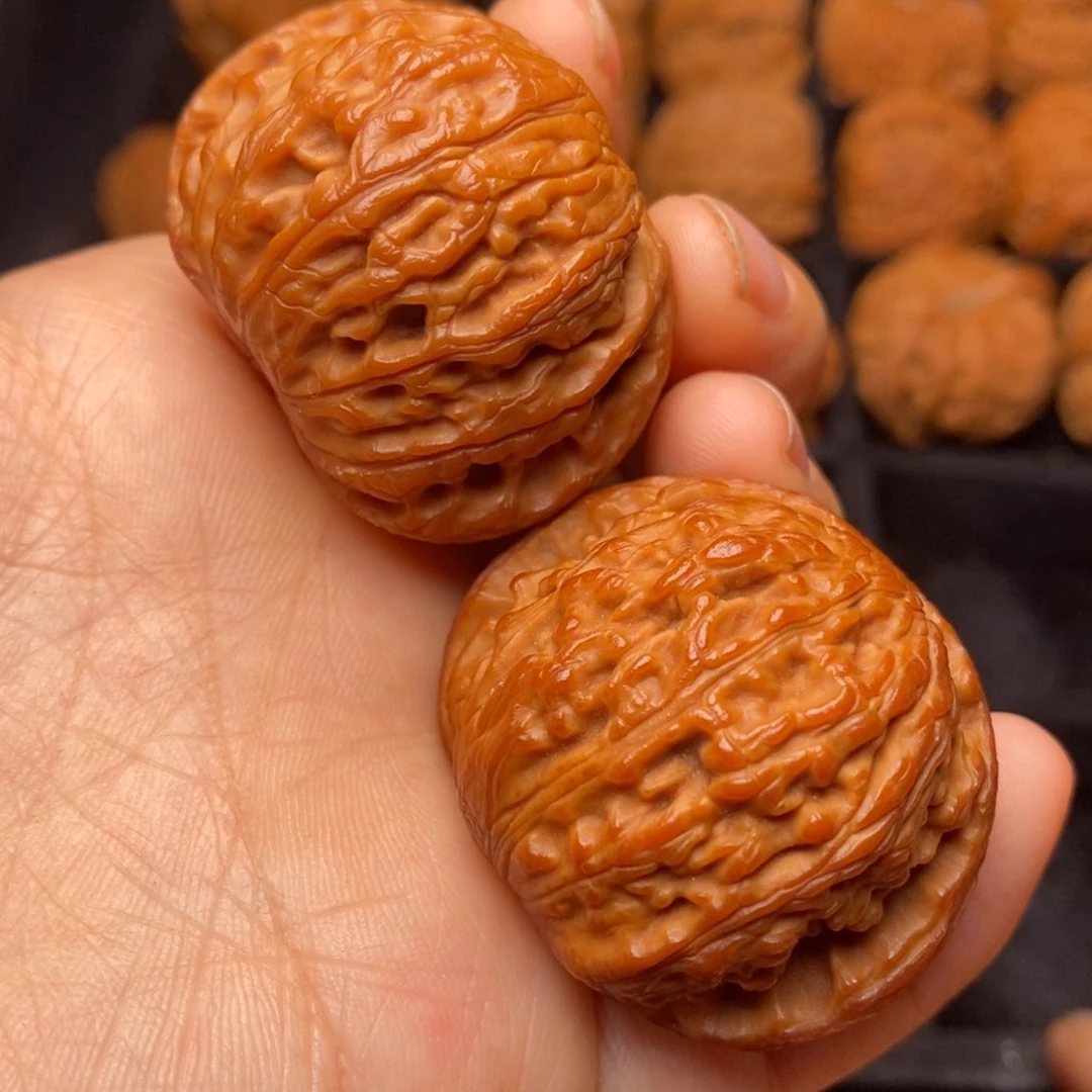 秦岭野生文玩核桃