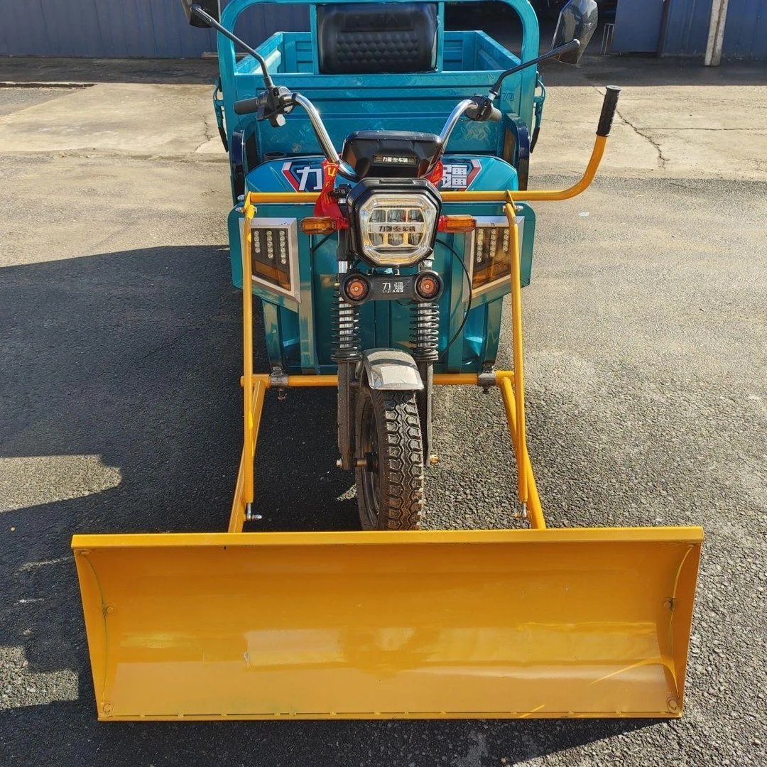 新款加厚三轮车带铲推雪铲推粮食推粪的农用新款加厚三轮车推雪铲