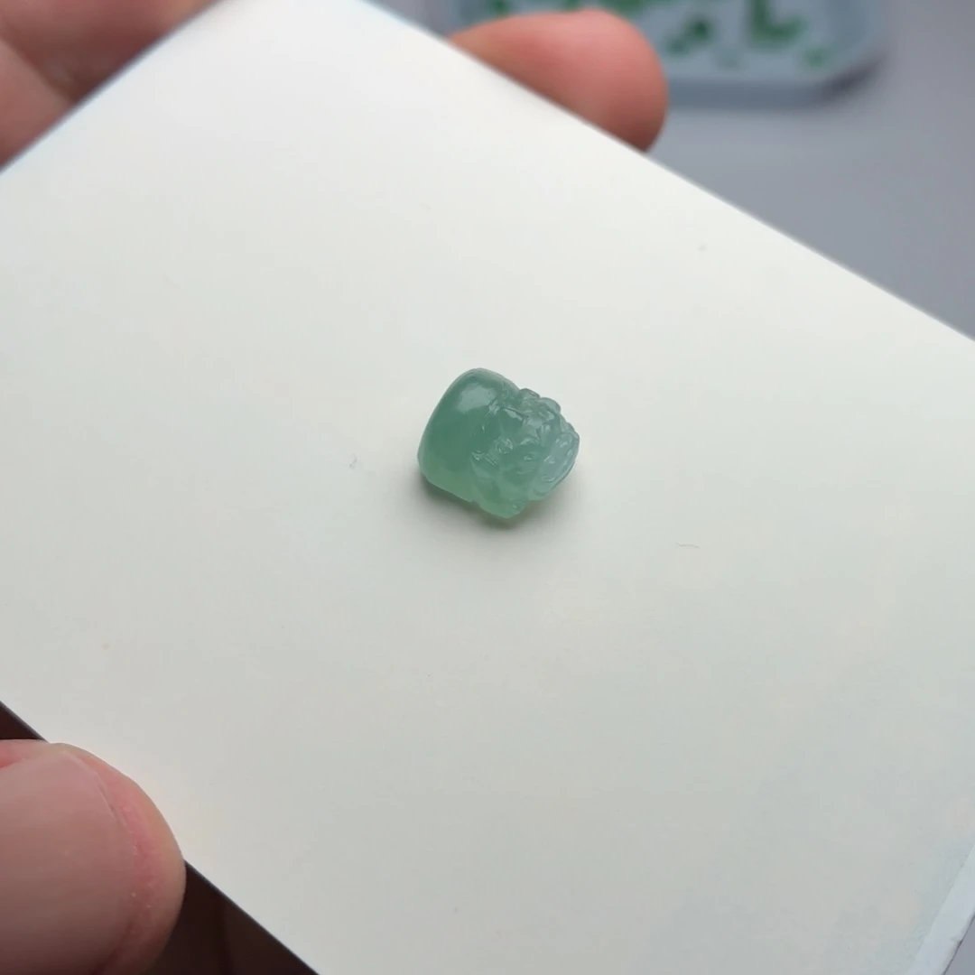 定制翡翠未镶嵌天然翡翠A货