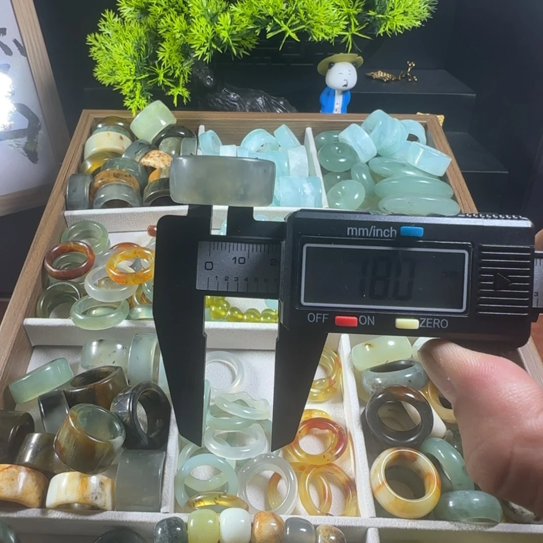 蛇纹石玉未镶嵌戒指4