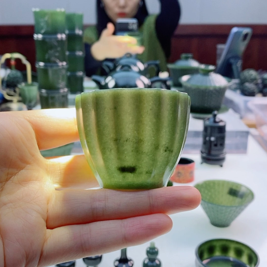 未镶嵌和田玉摆件