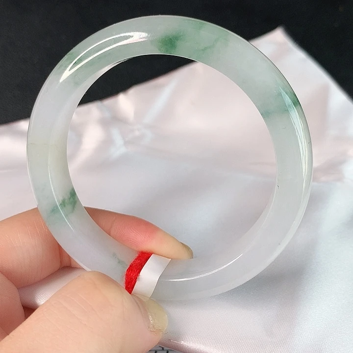 翡翠未镶嵌手镯种水飘花