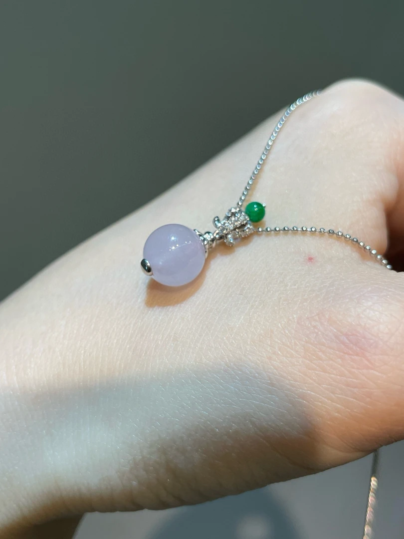 翡翠紫罗兰珠珠吊坠滴溜