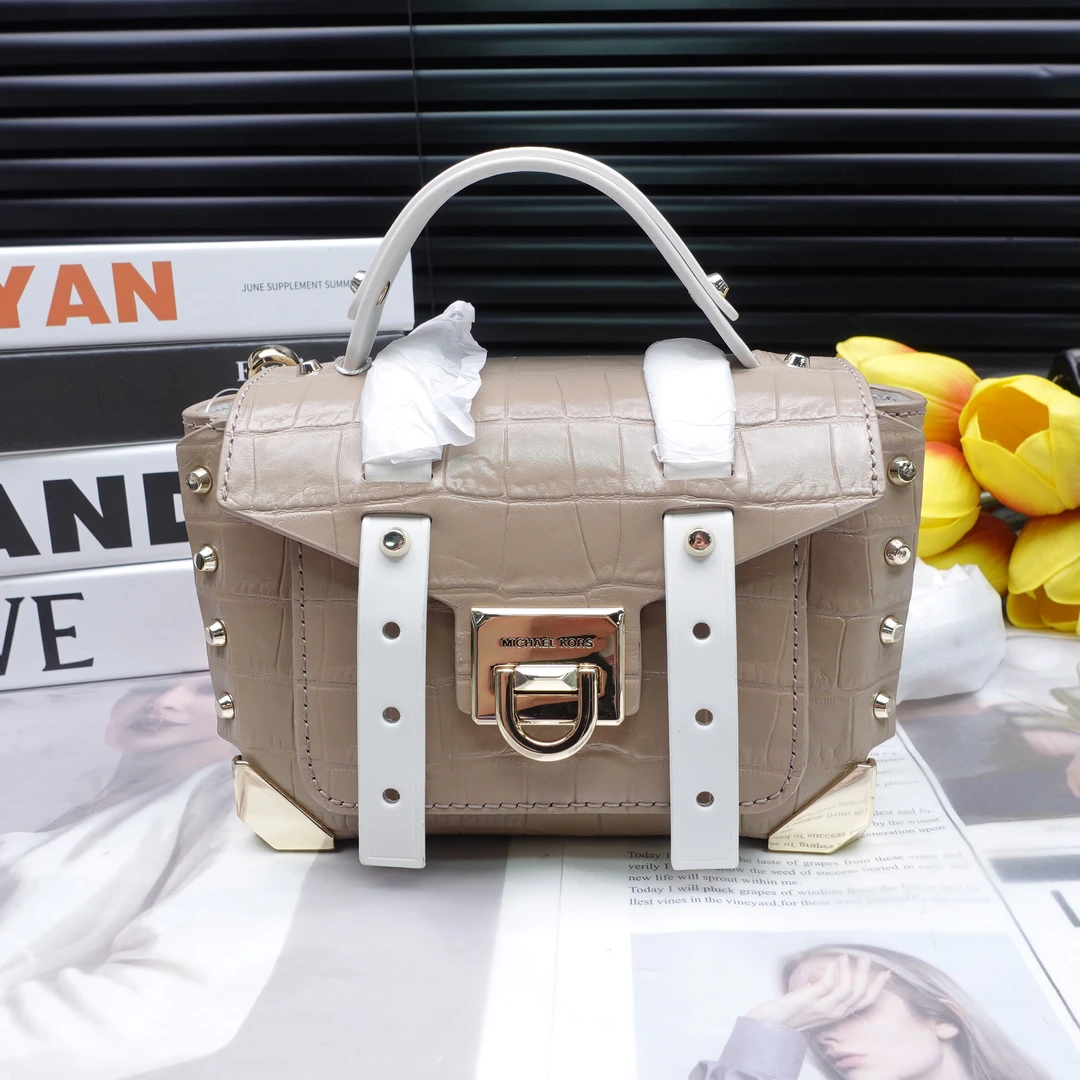 95新 MICHAEL KORS/迈克高仕 单肩包/T10246529