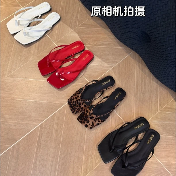 【馨馨子】法式绝美夹趾凉拖鞋子女夏外穿2025年小众大码mm