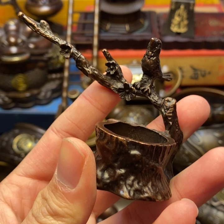 铜器摆件做工精良