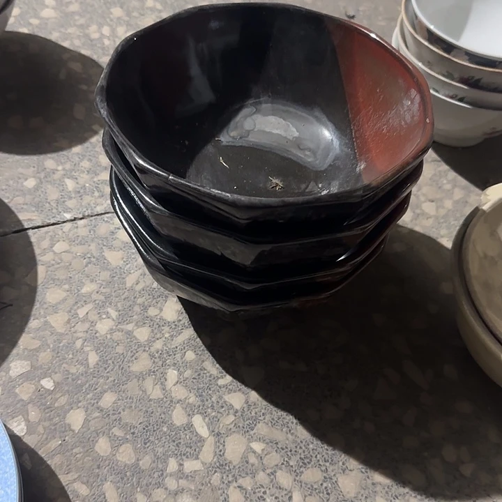 瓷片陶瓷盘子碗啥都有