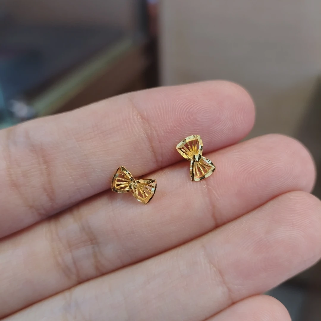 足金蝴蝶结耳钉弯钩