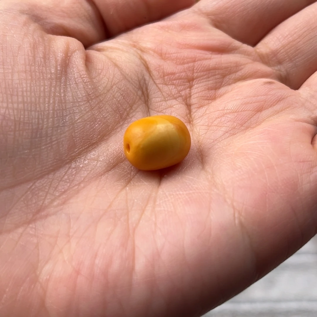 人***渡蜜蜡未镶嵌颈饰老蜜蜡