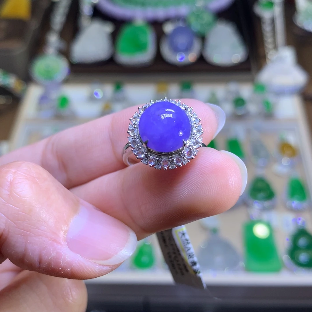 翡翠18K金镶嵌颈饰翡翠