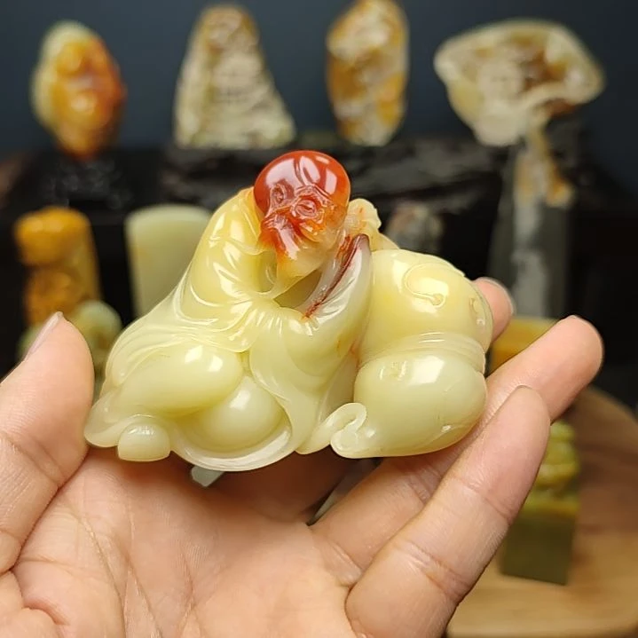 佳***哥寿山石摆件摆件摆件摆件摆