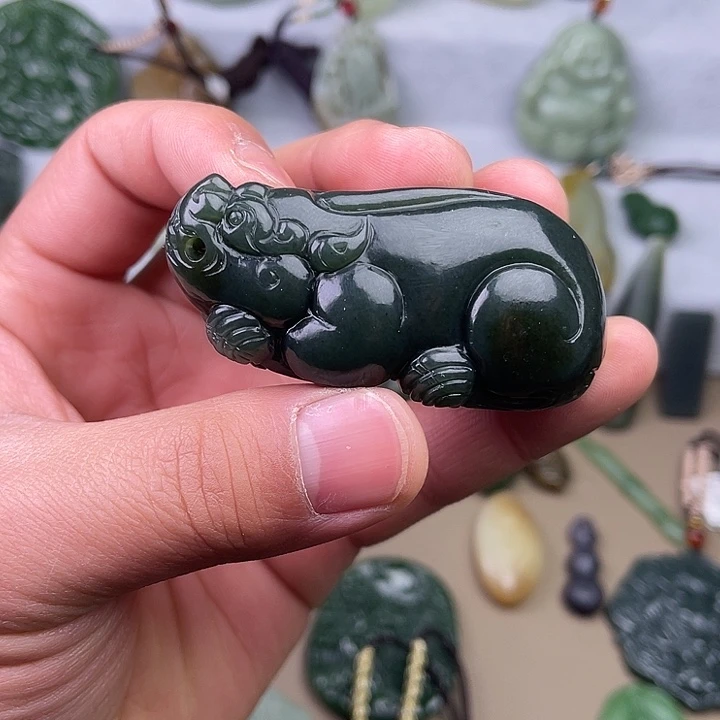 和田玉吊坠(不含链)未镶嵌