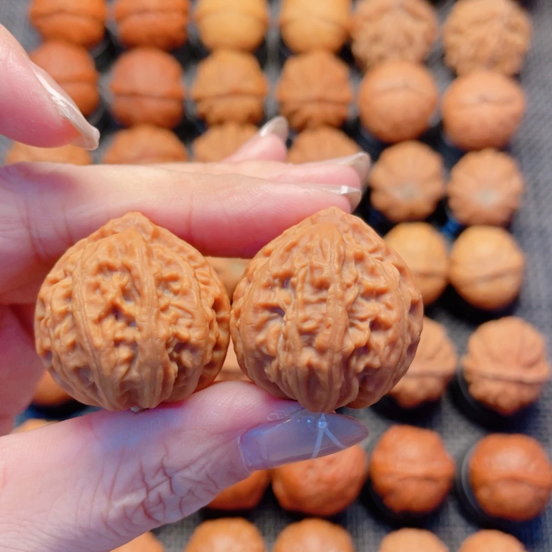 把件文玩核桃小珊瑚