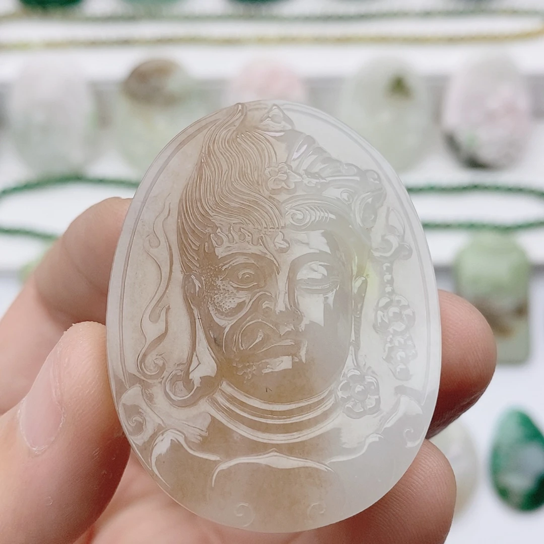 独山玉未镶嵌颈饰