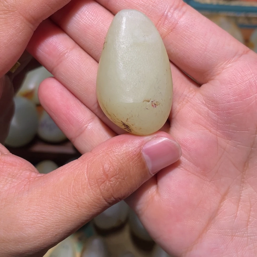 定制和田玉未镶嵌吊坠