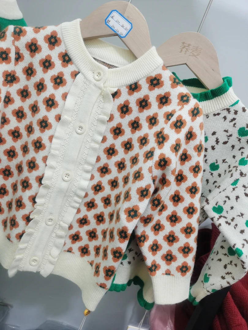 福利毛衣捡漏中...