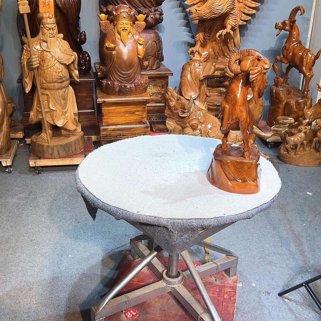 涛***香樟木山羊根雕摆件一个