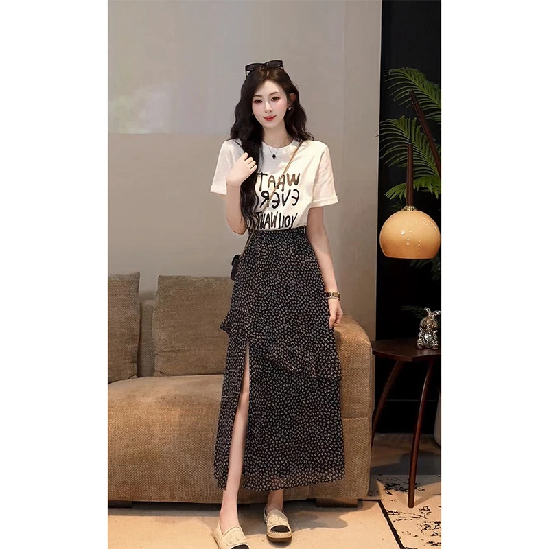 YUANLIANSU/圆脸酥【暮落南山】美式字母T恤上衣+碎花半身裙两件套