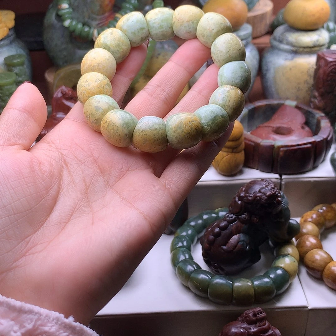 过***客岫岩河磨玉（透闪石质玉）未镶嵌手链