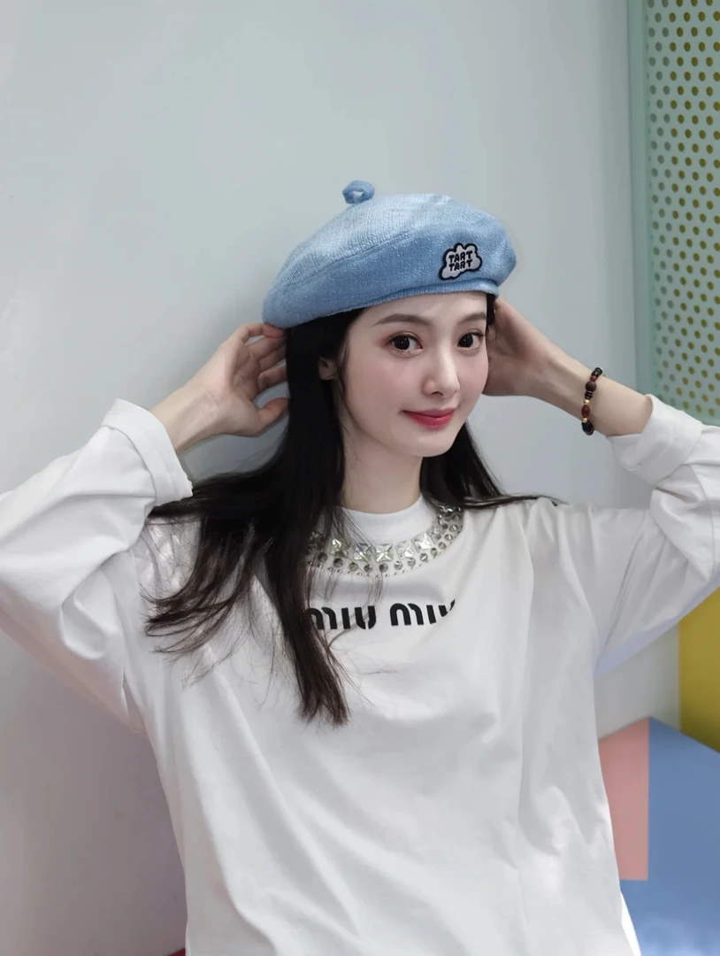 全新未使用 MIU MIU/缪缪  aa7721 / 钻石宽松长袖/ XS码