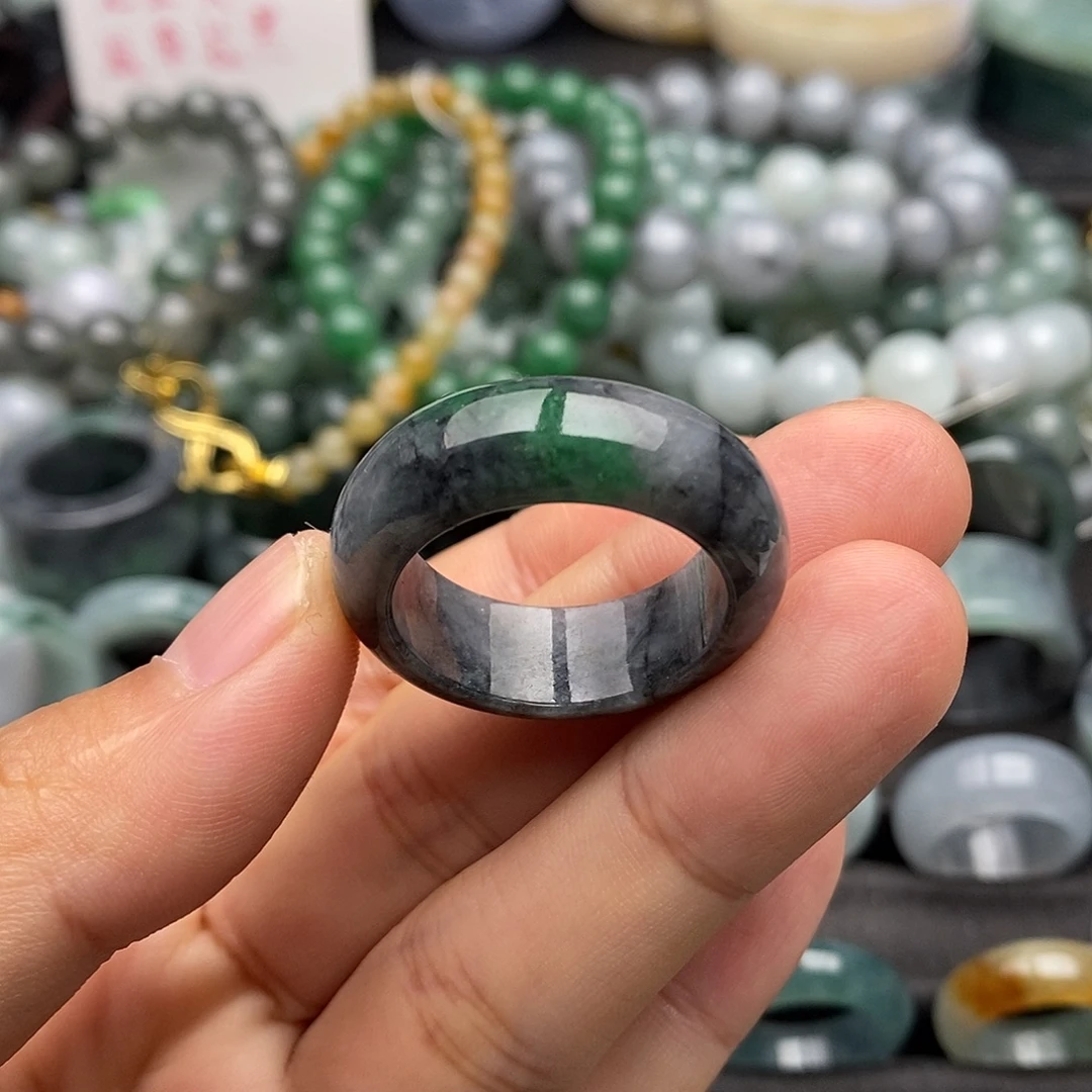 定制翡翠未镶嵌28圈