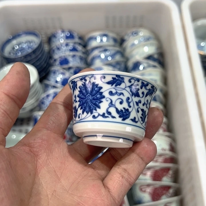 洪***瓷片白青花缠枝莲马蹄客杯发四个q