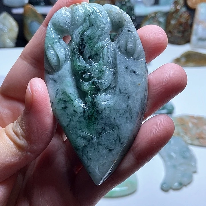 翡翠未镶嵌颈饰翡翠a货