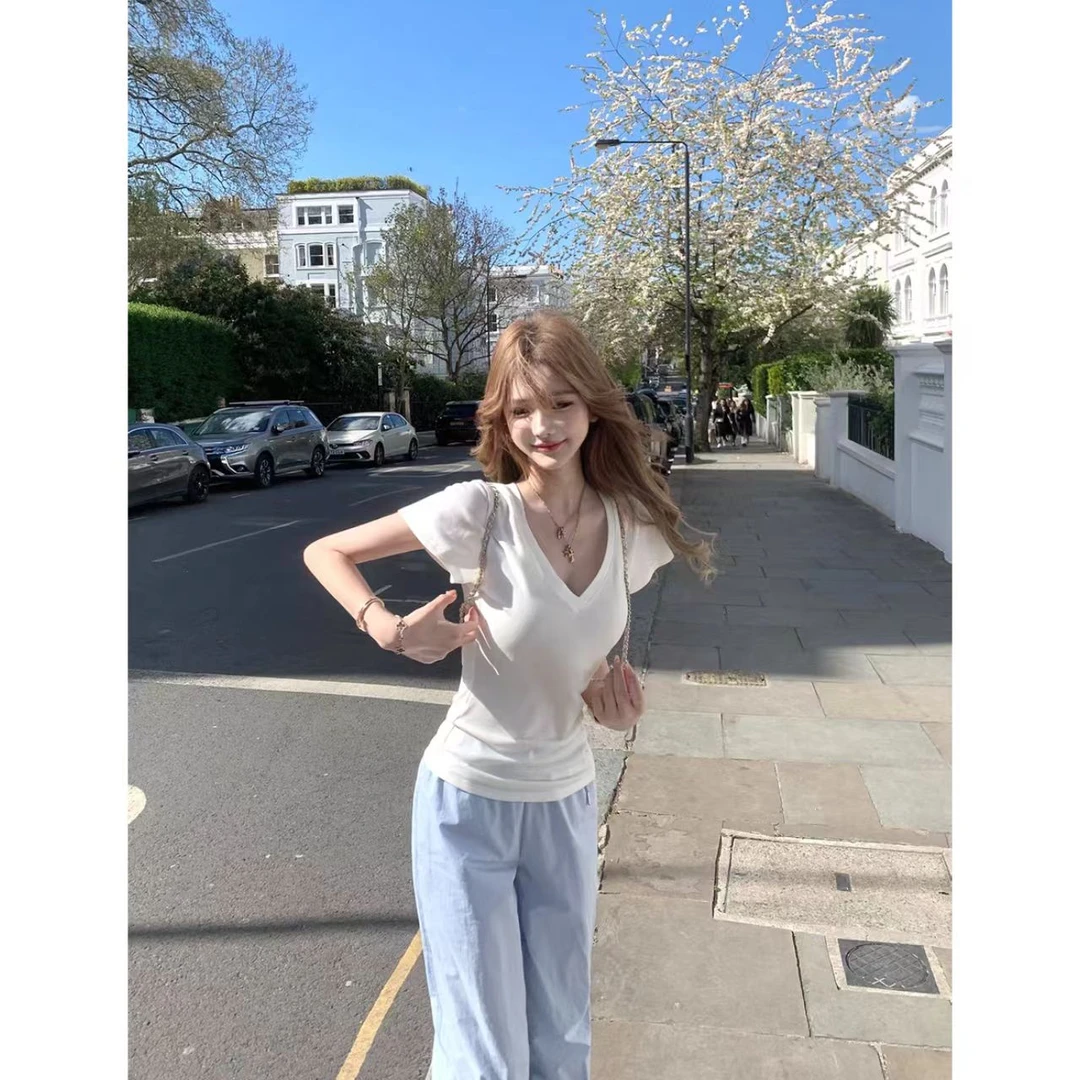 曼曼【淡人纸片~】基础百搭 v领T恤女设计感夏短袖上衣