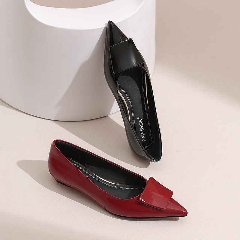 AMEINOR2025夏季新款亮面真皮法式尖头气质通勤扣式女士低跟单鞋