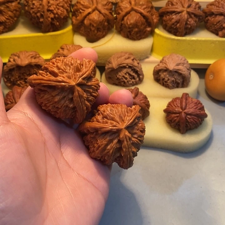 A***e文玩核桃吊坠njjjkjnm