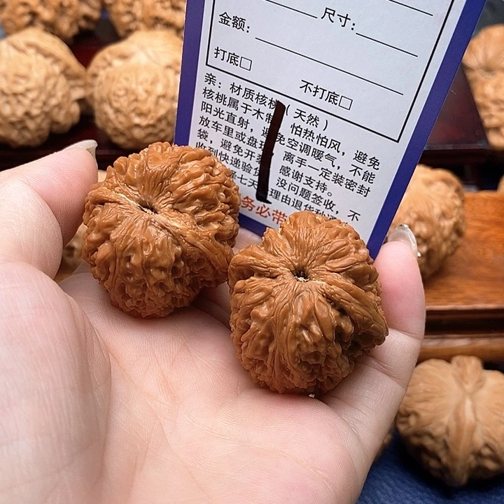 桃核吊坠大蒜头狮子头35