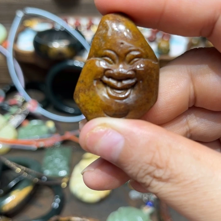 岫岩河磨玉（透闪石质玉）未镶嵌手镯