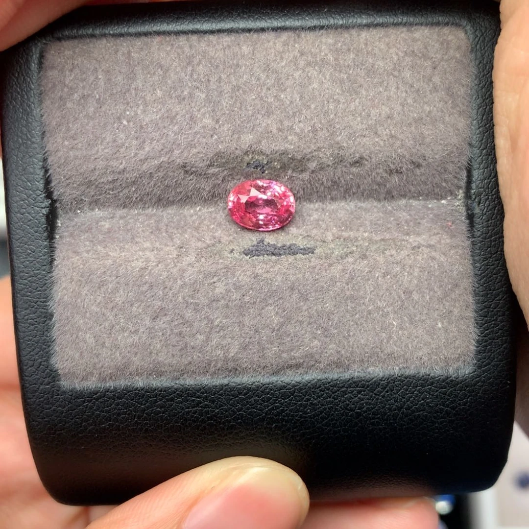 裸石蓝宝石1.55ct帕帕拉恰