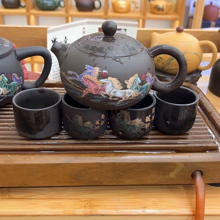 茶壶紫砂马到成功