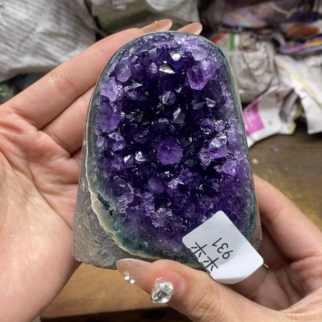 紫晶乌拉圭未镶嵌