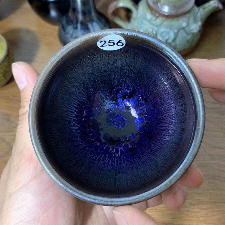 茶盏花花绿绿的世界256