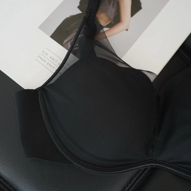 【CHOCO】性感深v蕾丝网纱无钢圈文胸S258