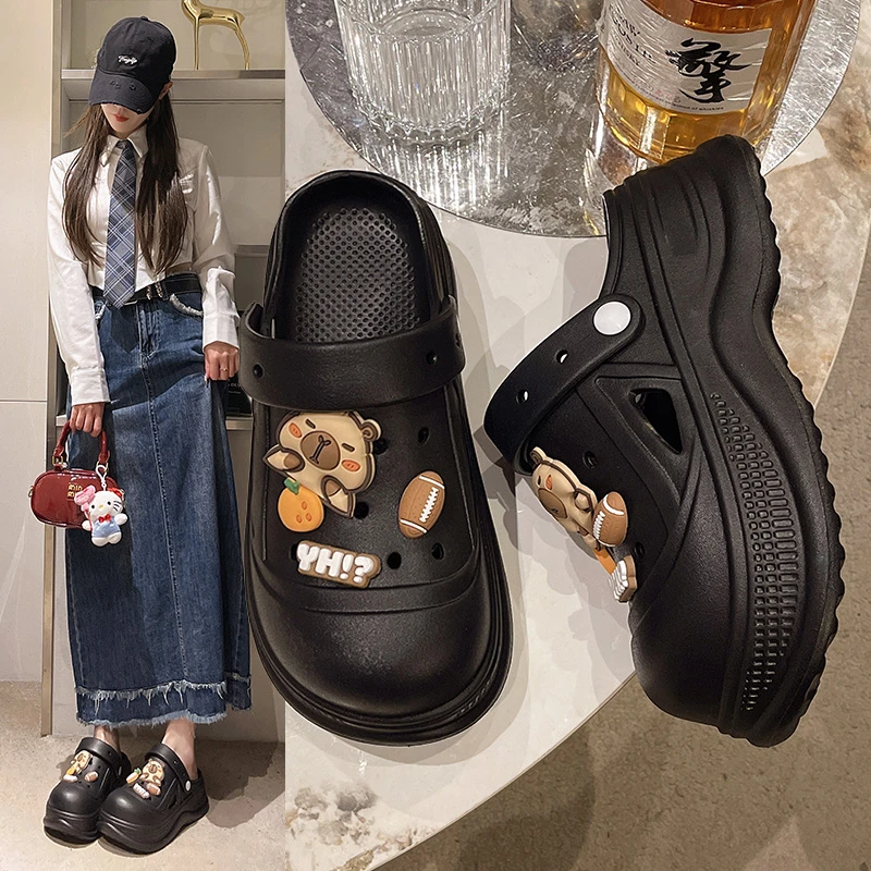 2025新款夏季可爱卡通卡皮巴拉雪糕洞洞鞋外穿软底女款