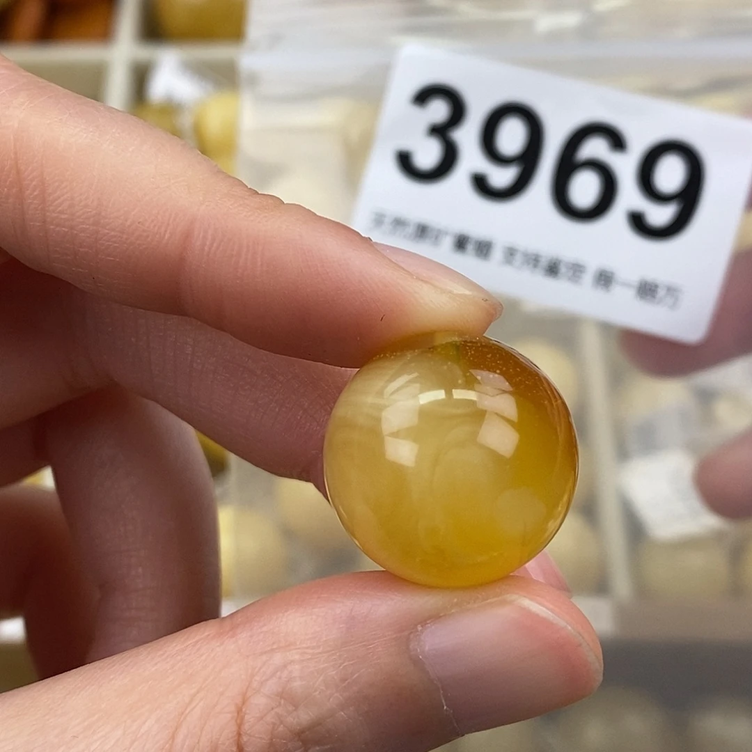 蜜蜡未镶嵌珠宝奇石19.6