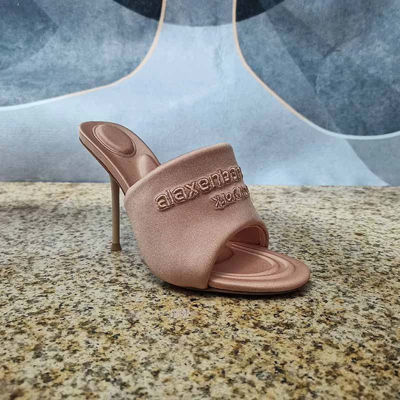 2025夏季新款高跟凉拖鞋微标字母刺绣细跟法式穆勒拖鞋女大码