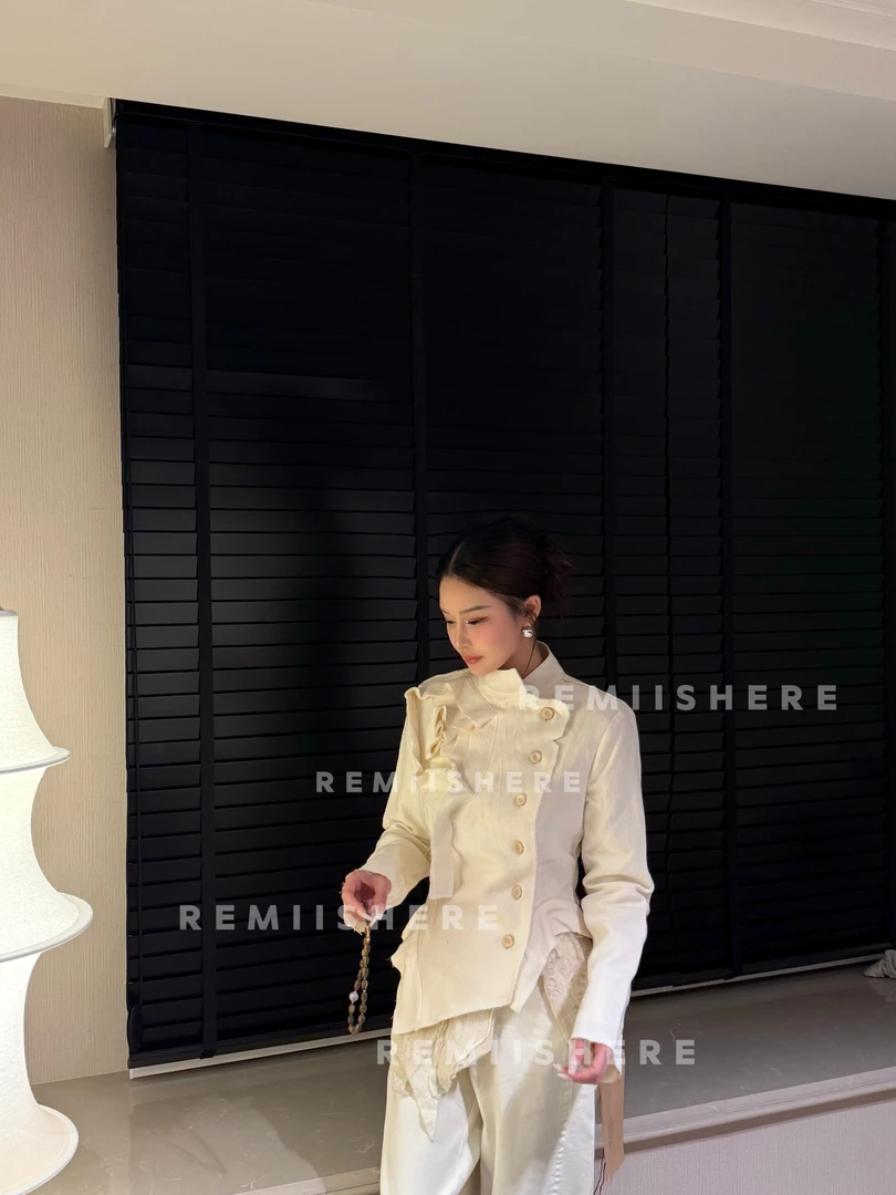 Remiishere.“‘小众侘寂’新中式肌理感不规则花卉褶饰外套RH193