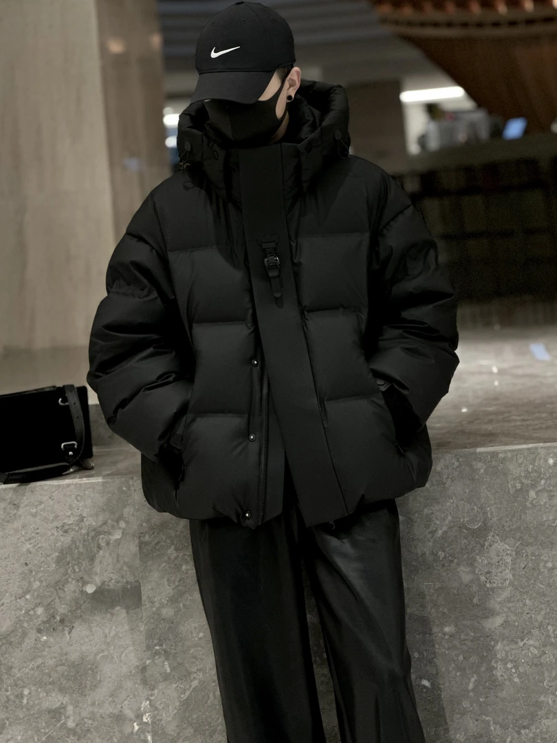 CY【CHAOYe】潮牌冬季休闲高级感压胶防水面料加厚连帽羽绒服