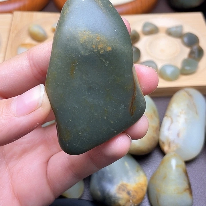 颈饰未镶嵌和田玉6