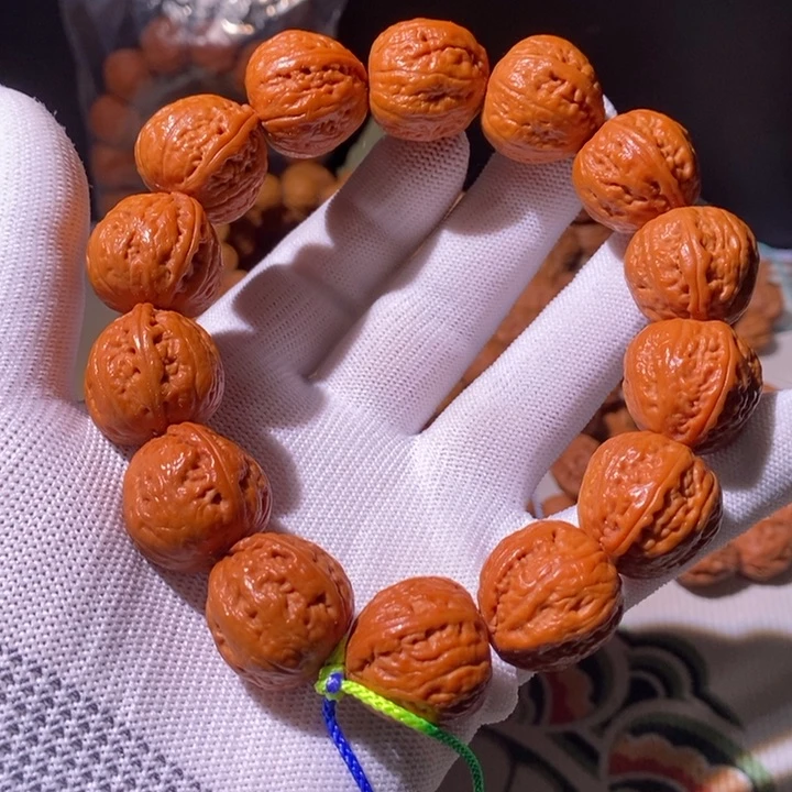 文玩核桃手串……45